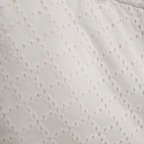 Banana Republic White Eyelet Chino Shorts Size 6 - Picture 4 of 10